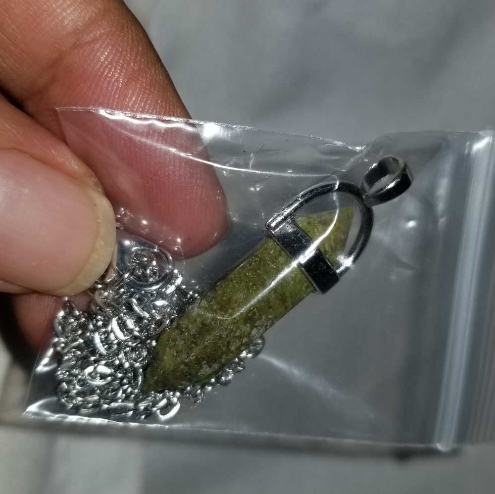 Stone Necklace With Metal Chain - Picture 8 of 13